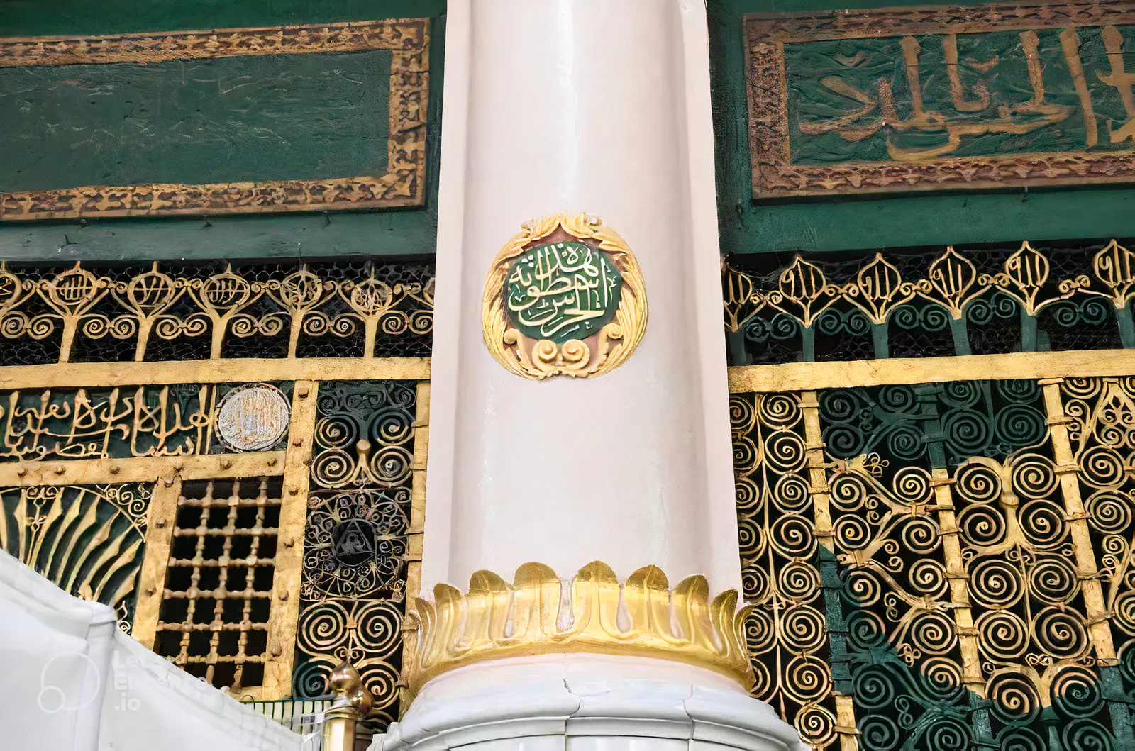 المسجد النبوي ومعالمه