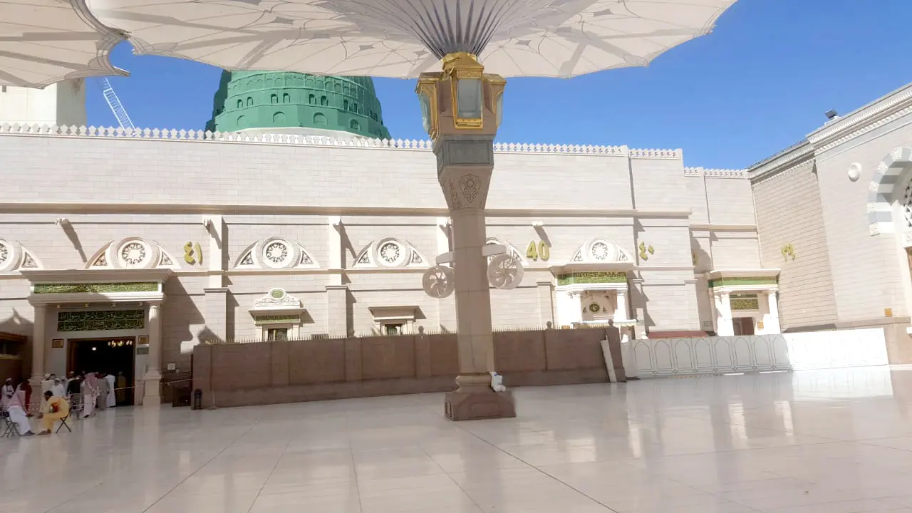 المسجد النبوي ومعالمه